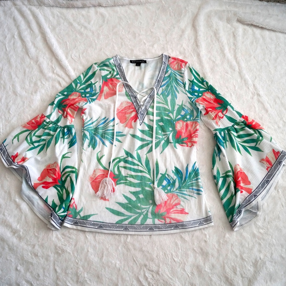 Tropical Print Flare Sleeve Resort Shirt Medium